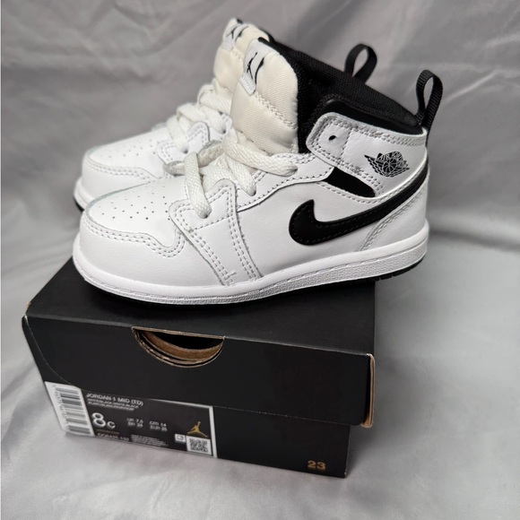 NIKE AIR JORDAN 1 MID (TD) WHITE/BLACK (DQ8425 132) 8C Toddler - Picture 1 of 9